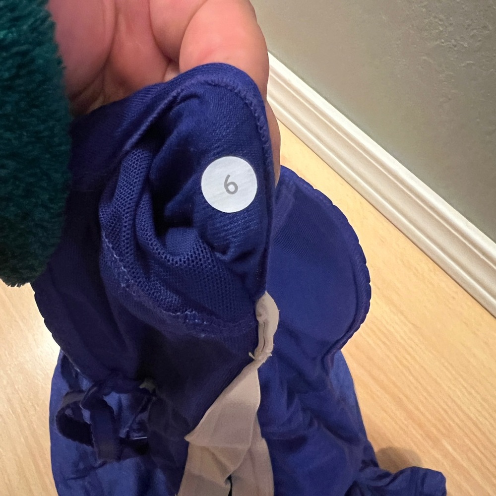 Lululemon Graceful Flow Tank - Picture 12 of 12